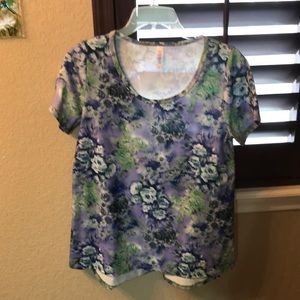 S lularoe classic T